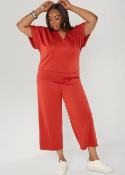 Athletic Knit Cropped Pants
