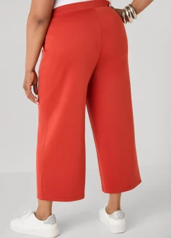 Athletic Knit Cropped Pants