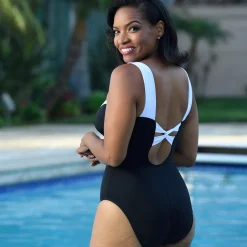 InstantFigure Knotted Swimsuit