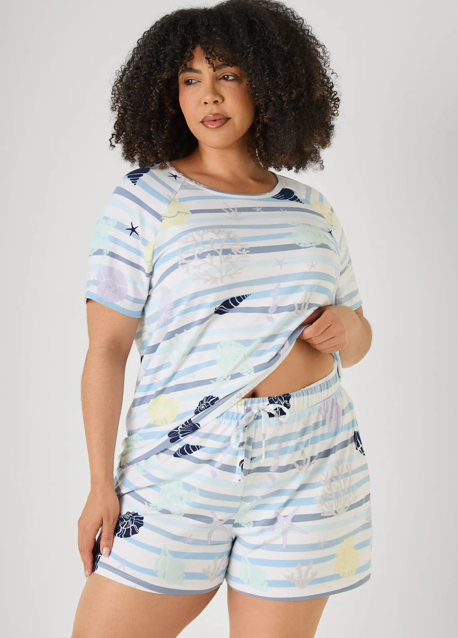 Moon To Noon Seashell Shorts Set