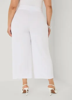 Pleated Wide Leg Capris