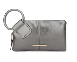 Simone Textured Wristlet