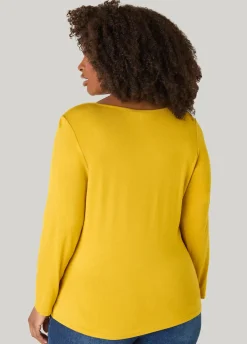 The Basic Long Sleeved Tee